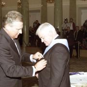 Odznaczenie przez Prezydenta RP Aleksandra Kwaśniewskiego Orderem Orła Białego Prezydenta Republiki Słowenii Milana Kučana